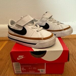 Toddler size 6 Court side shoes